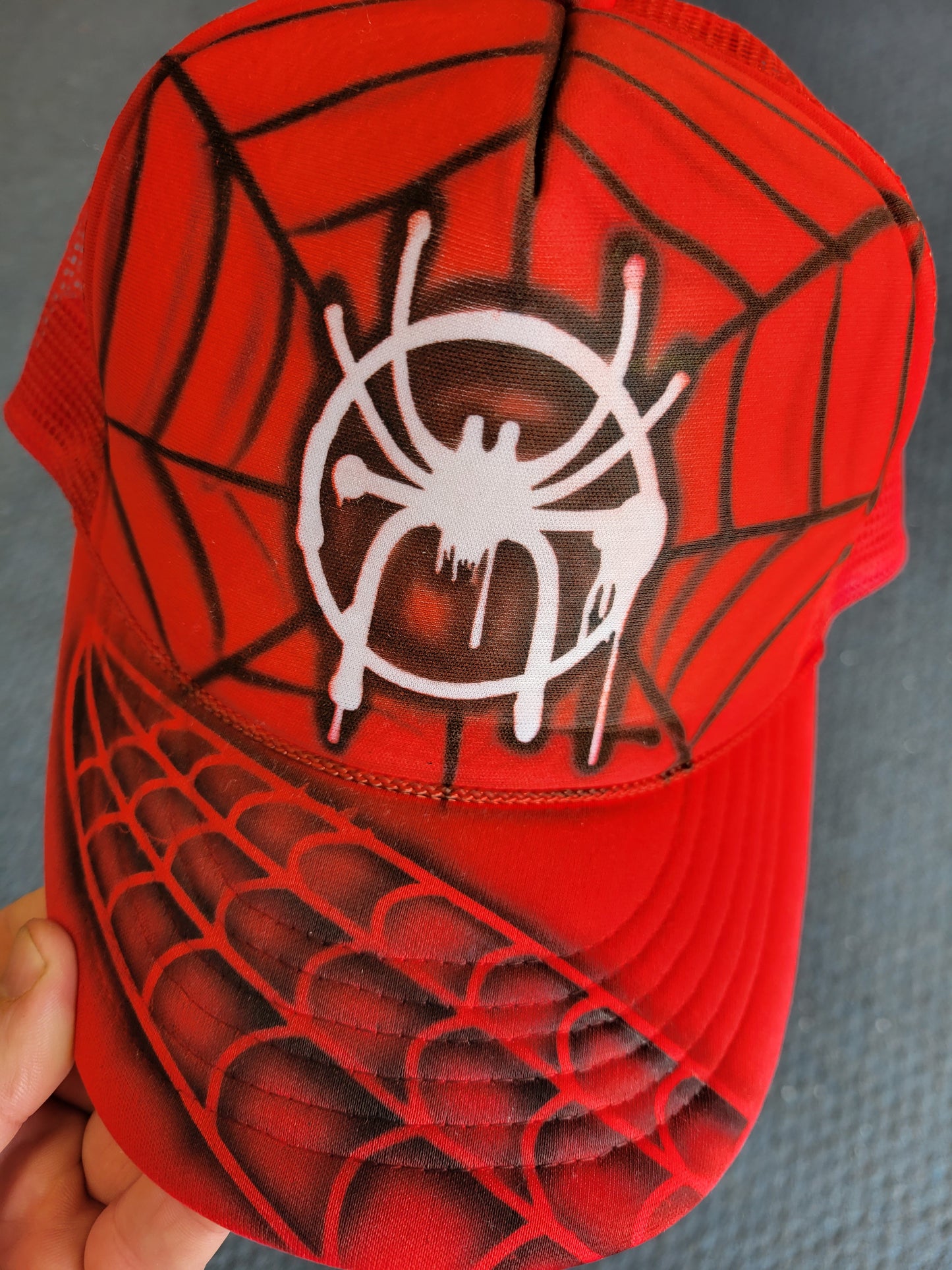 Spidy uverse hat